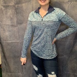 Athletic quarter zip